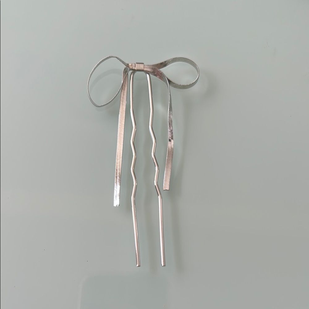 Anthropologie Silver Ribbon Bow Hair Fork - Picture 3 of 3